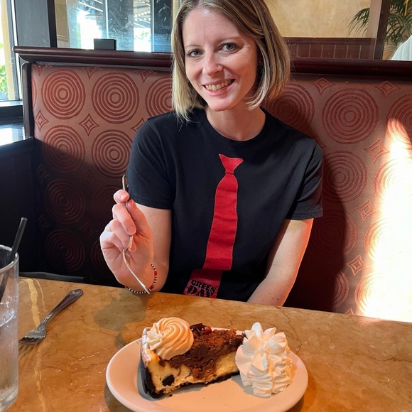 Meet your Posher, Ashley - Picture 11 of 13